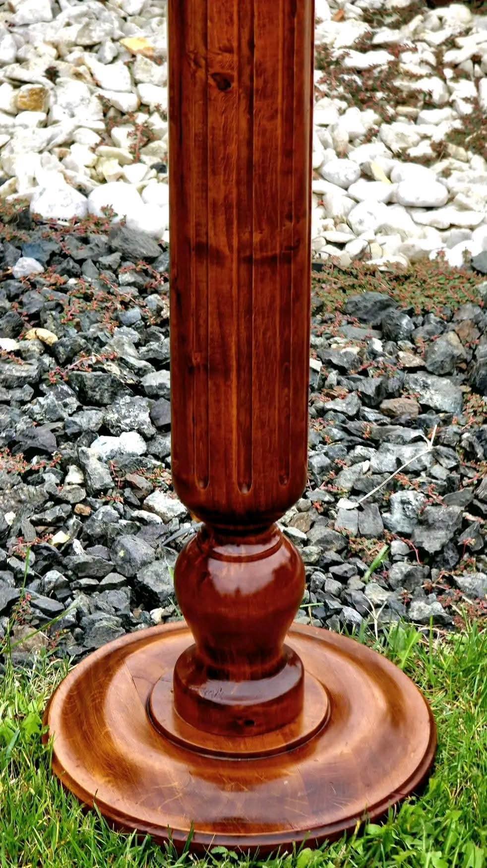 Piedestal Neoclasic