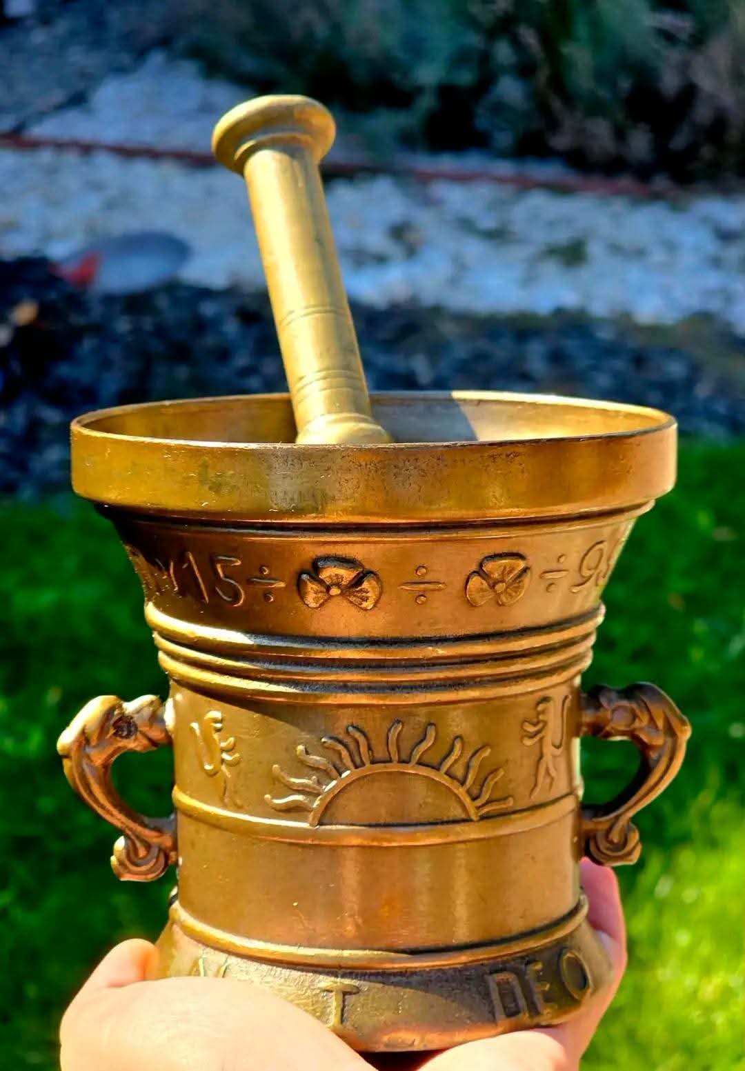 Mojar din bronz