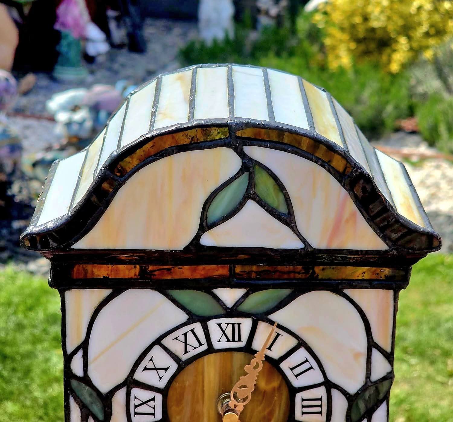 Lampă-Ceas Tiffany