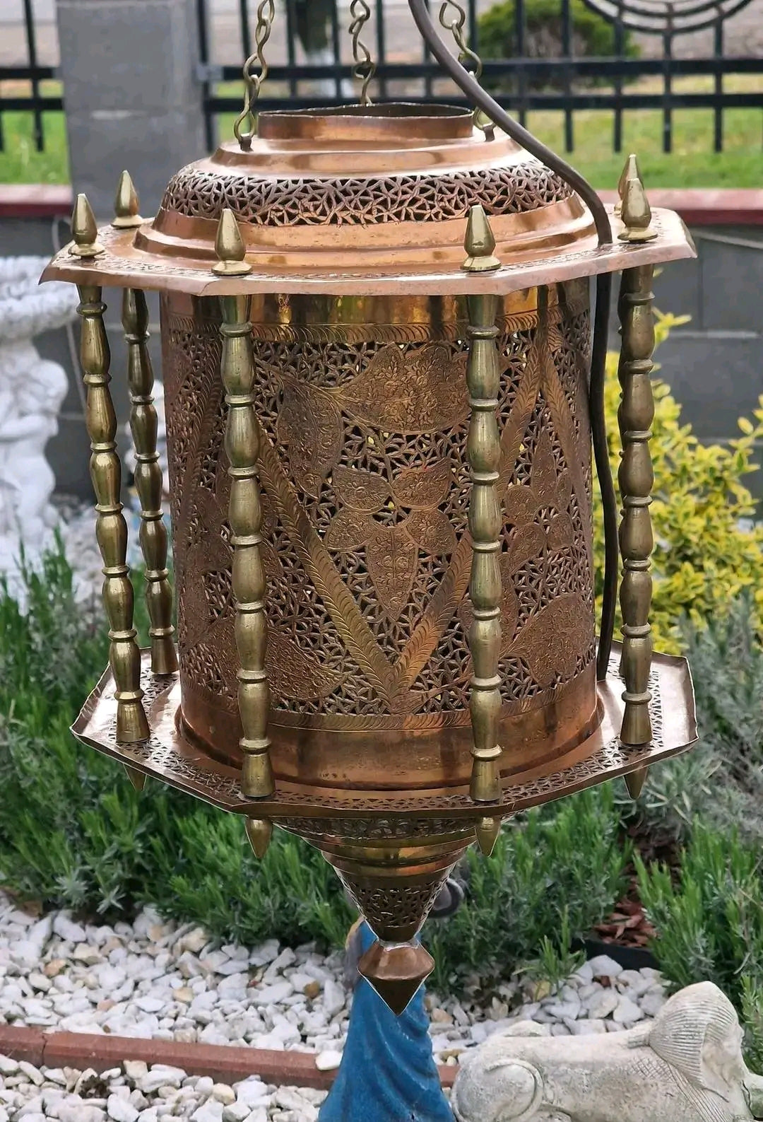 Lustră Felinar