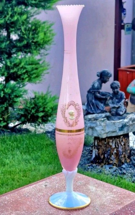 Vază Opalină