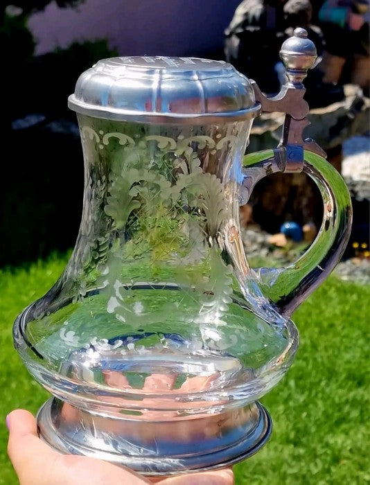 Halbă din cristal
