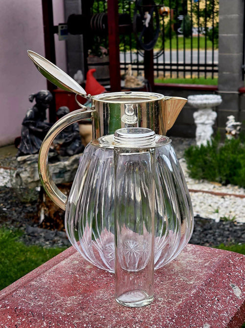 Carafă argintată