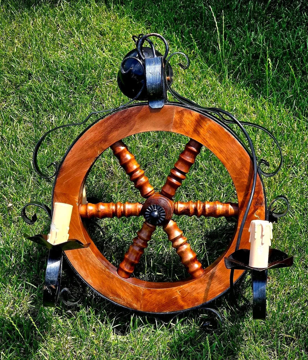 Lustră Rustică