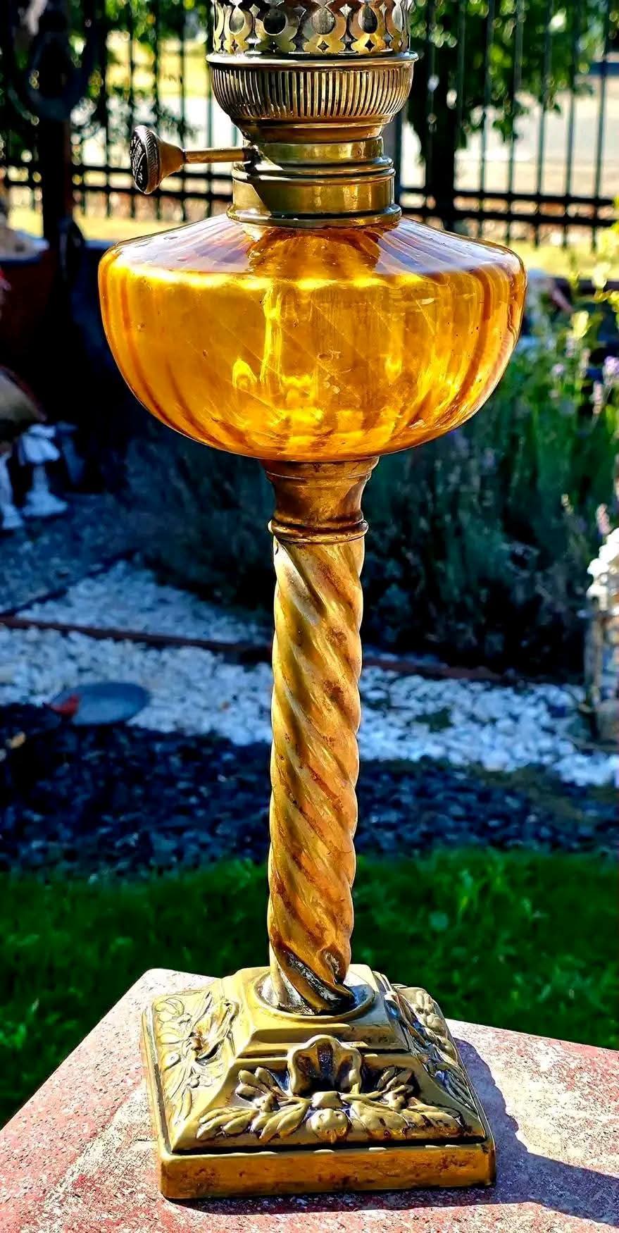 Lampă Petrol