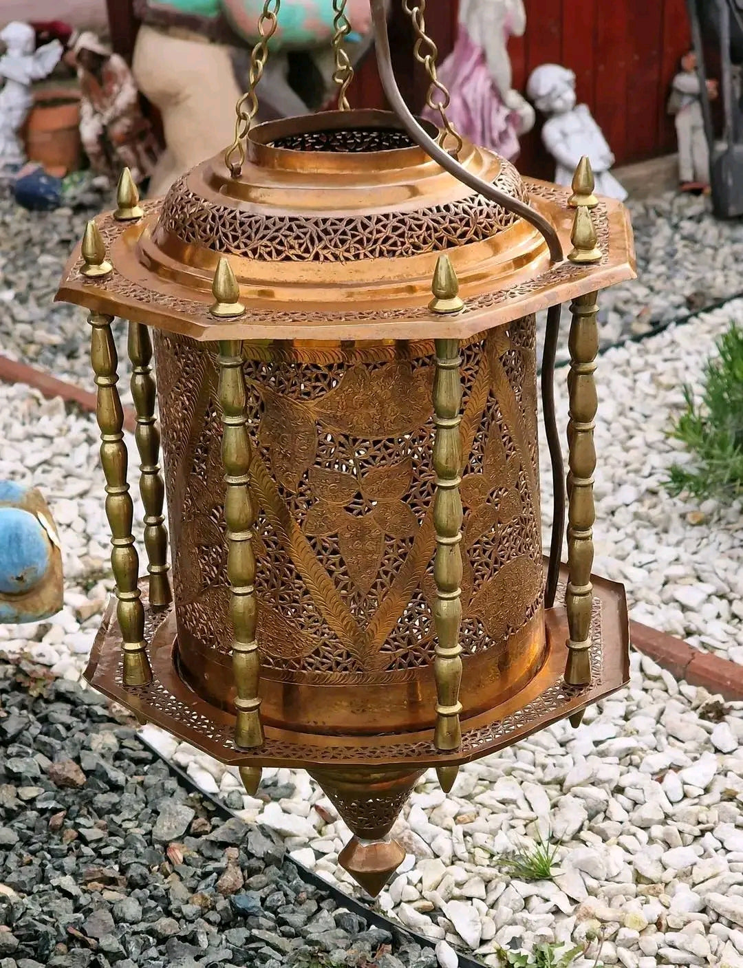 Lustră Felinar