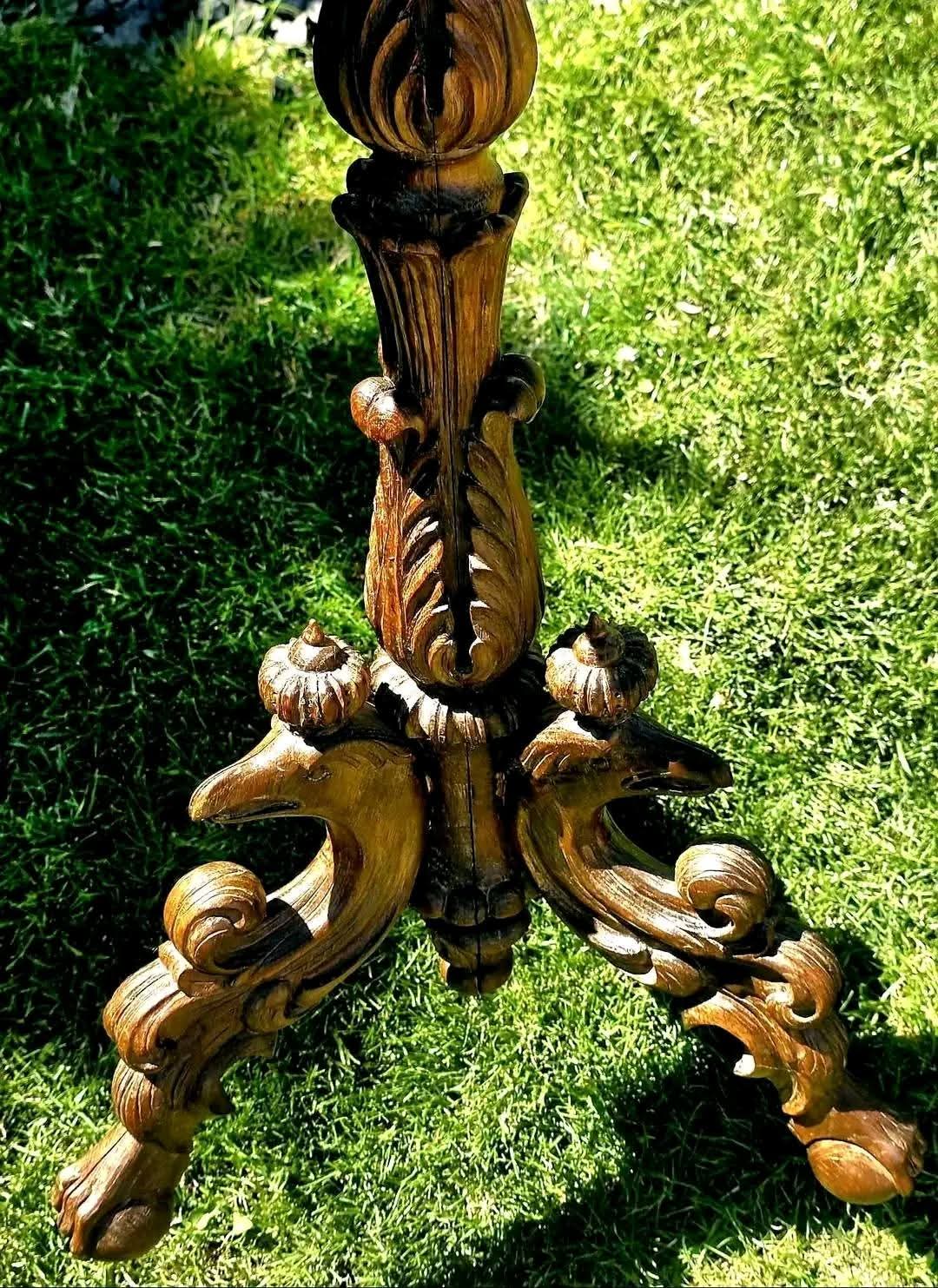 Măsuță Victoriană