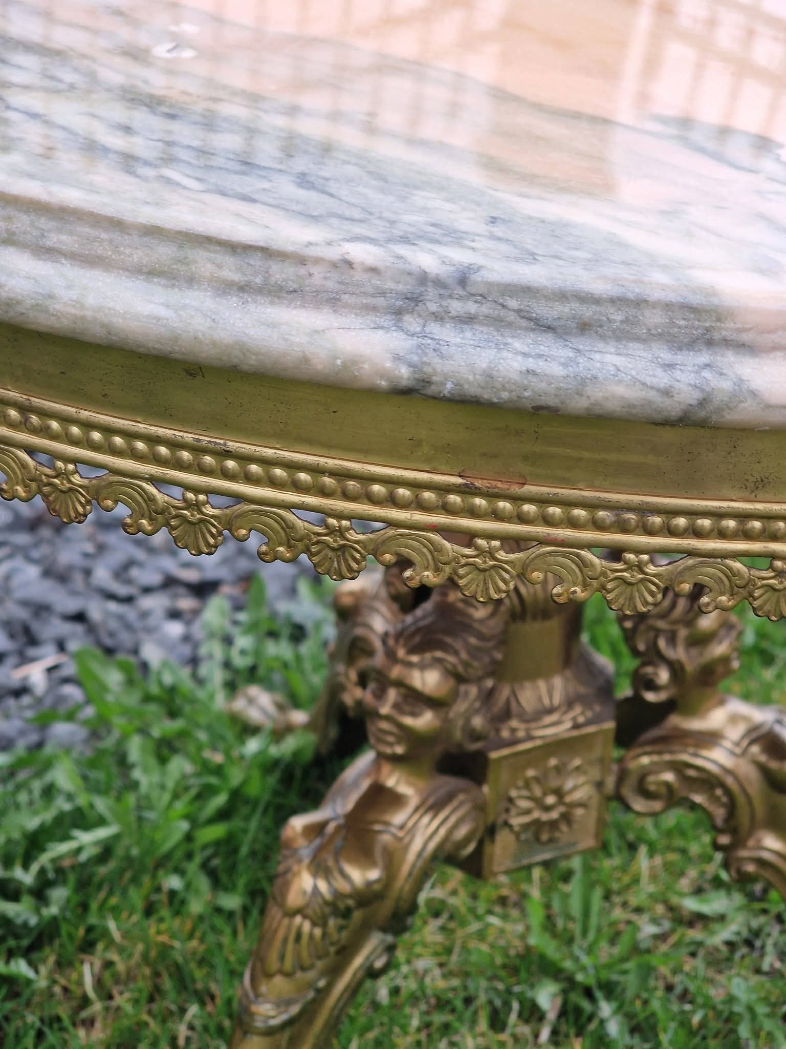 Măsuță Louis XV