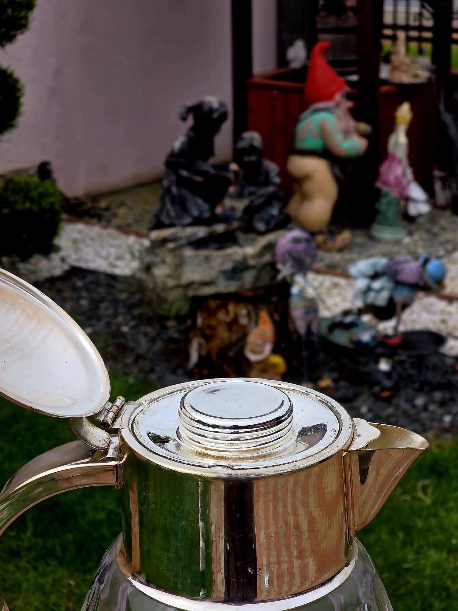 Carafă argintată