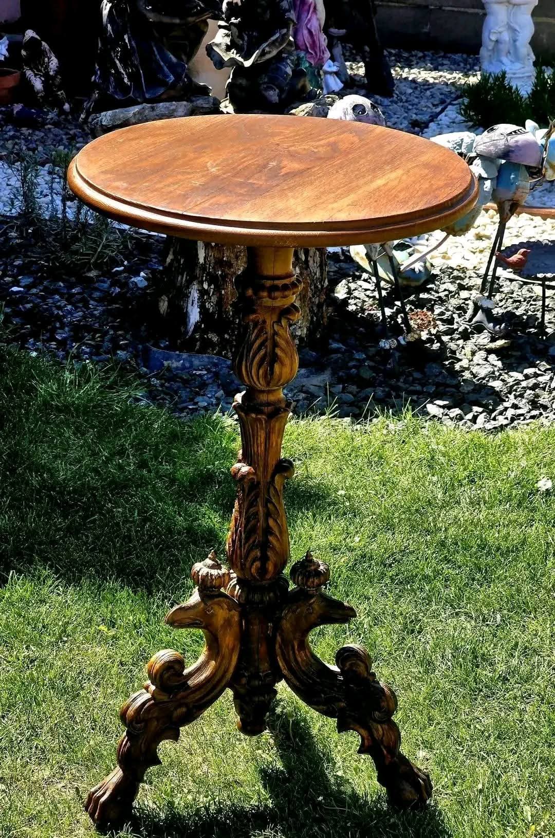Măsuță Victoriană