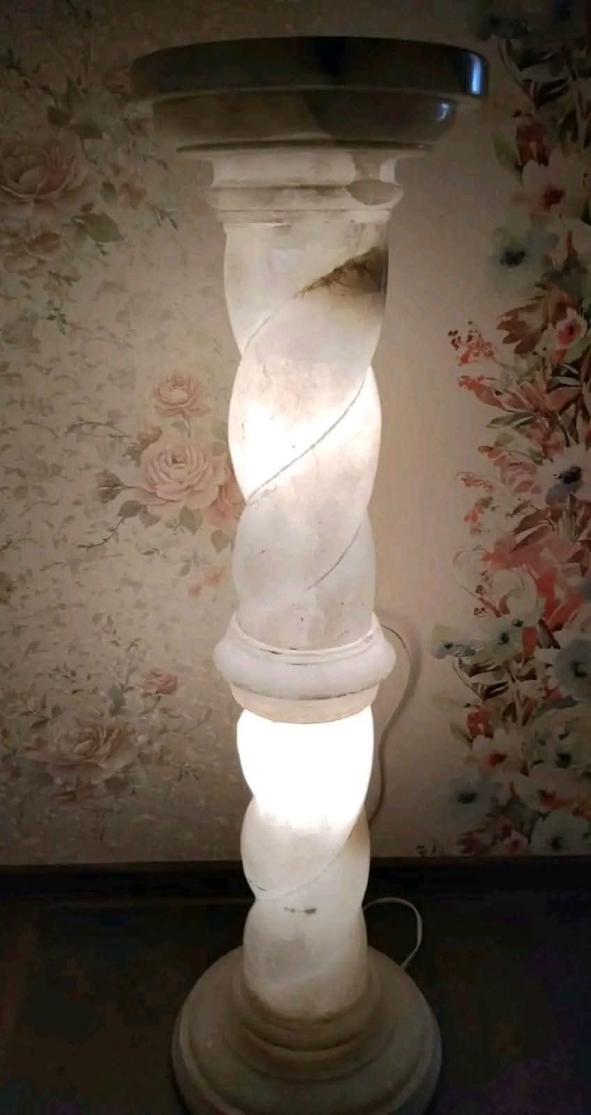 Piedestal Tip Coloană