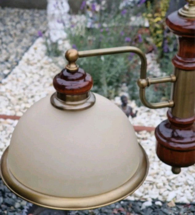 Lustră Biliard