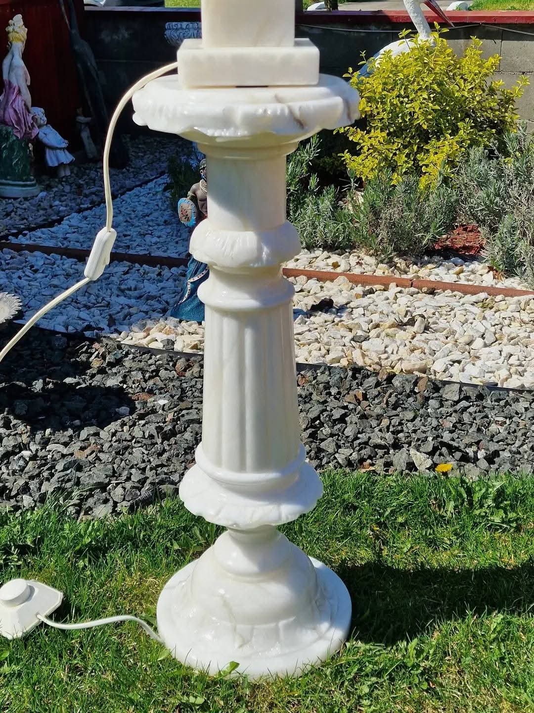Set Piedestal Lampă