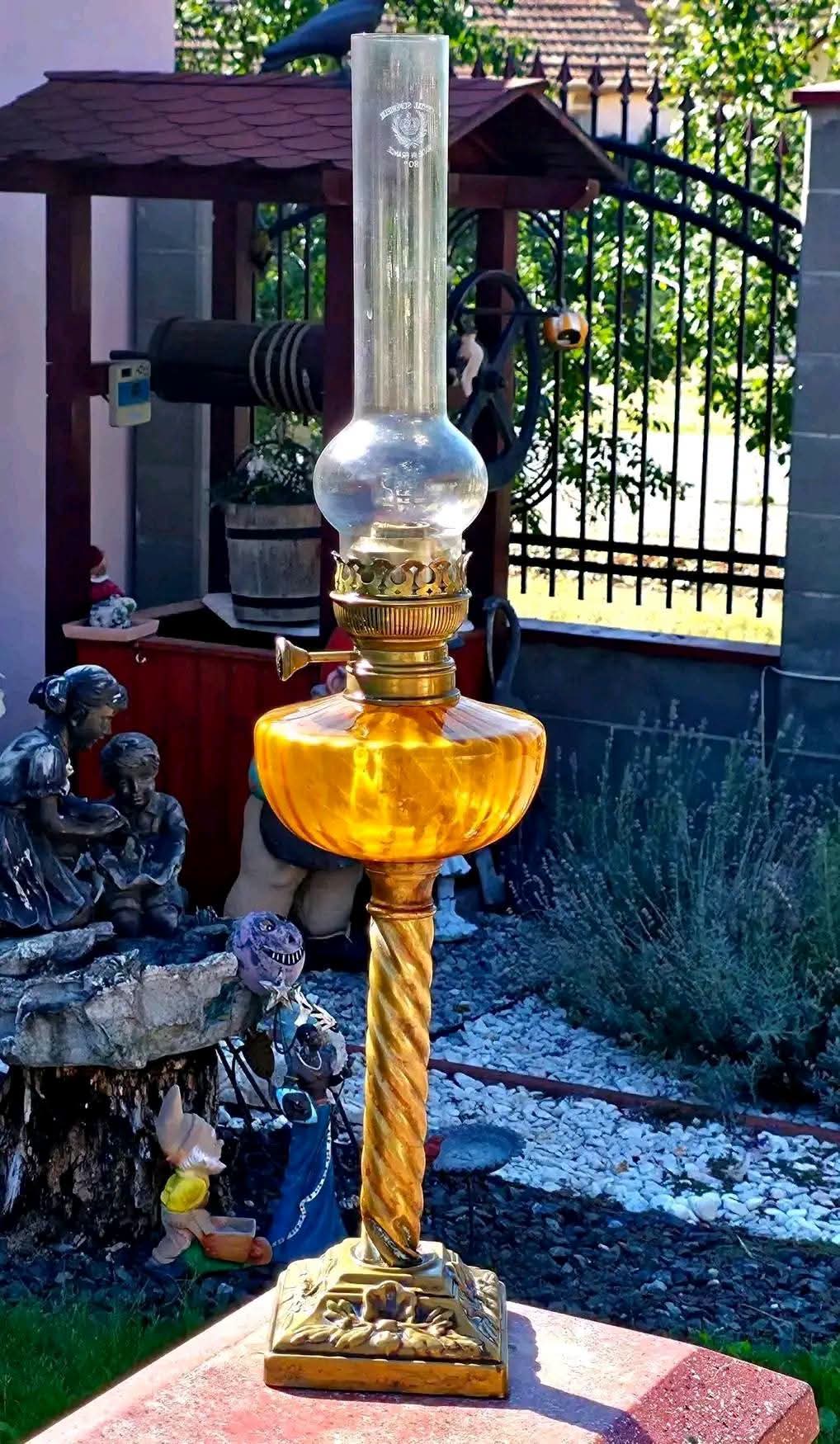 Lampă Petrol