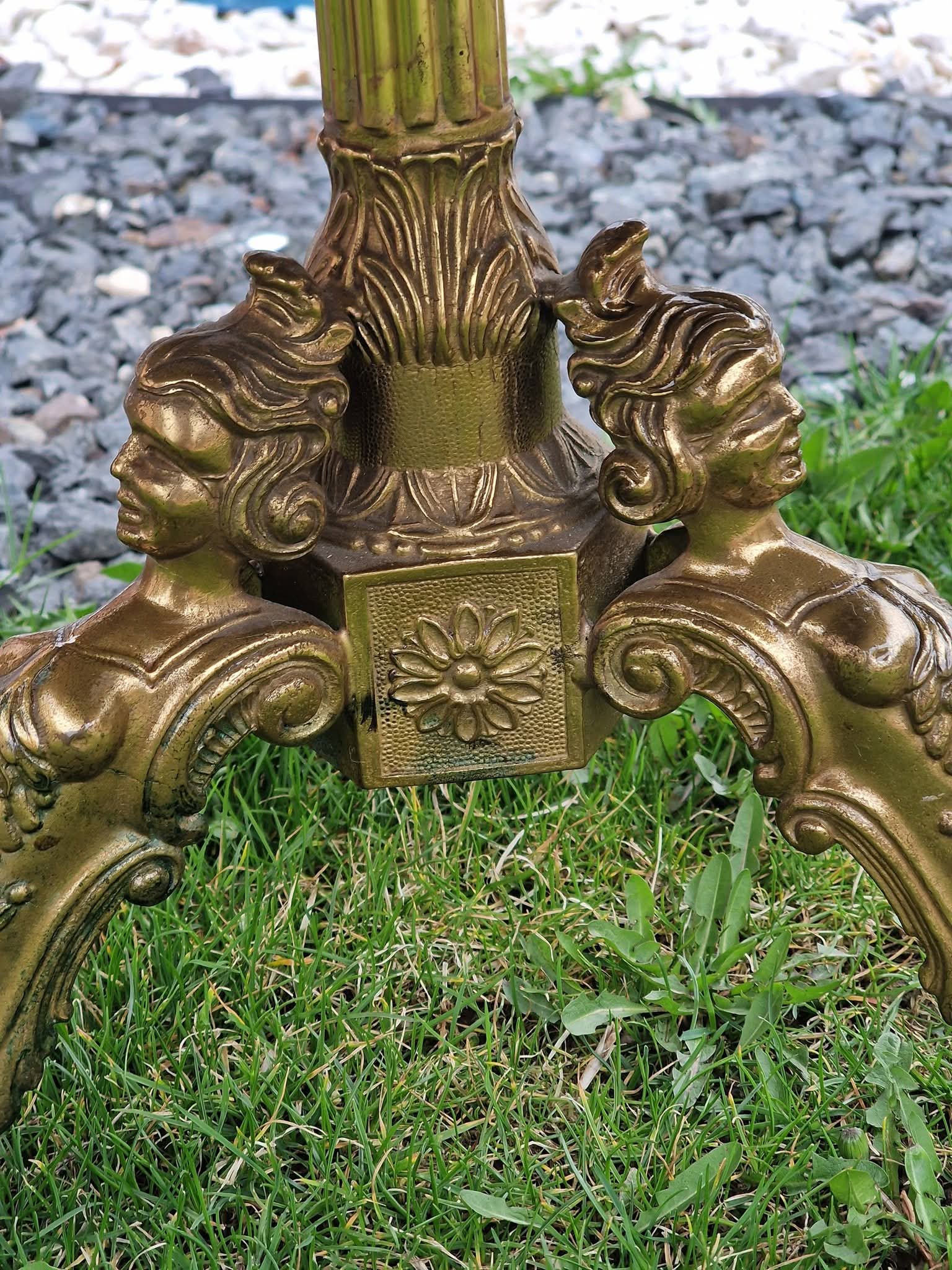 Măsuță Louis XV