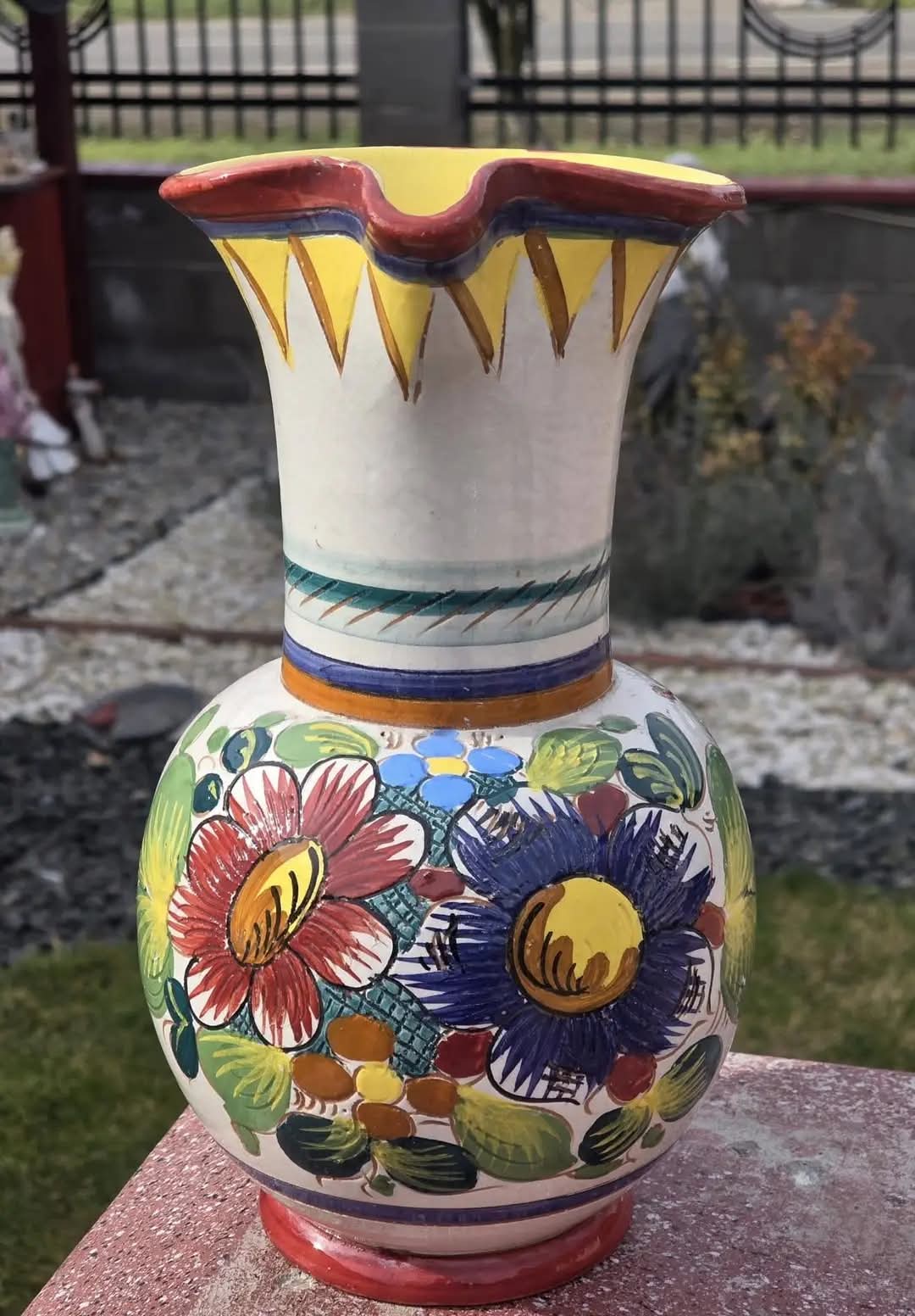 Ulcior din ceramică