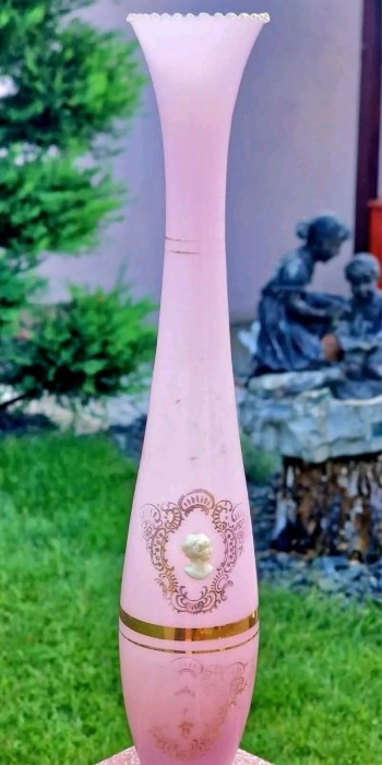Vază Opalină