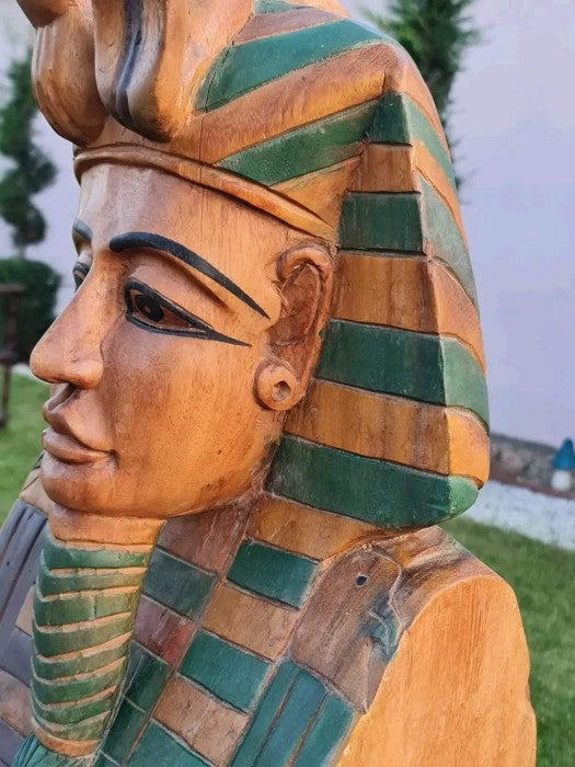 Bust Tutankhamon