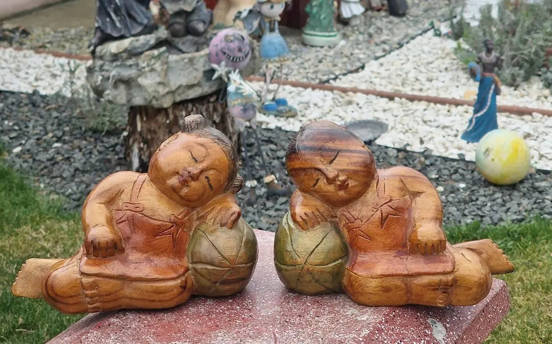 Statuete Asiatice