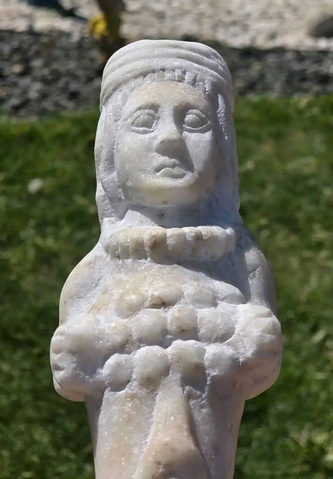 Statuetă veche