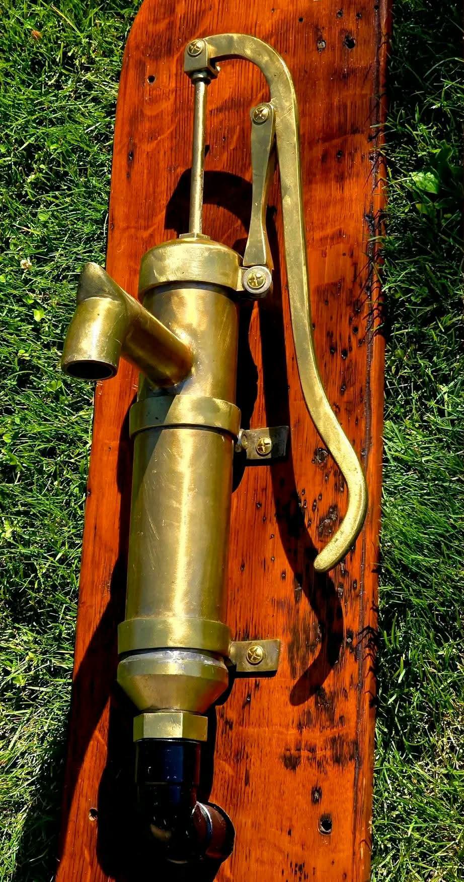 Pompă Decorativă