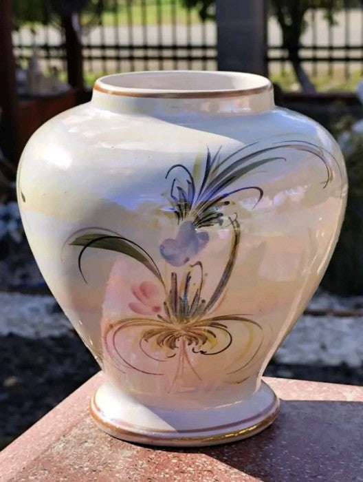 Vază din ceramică