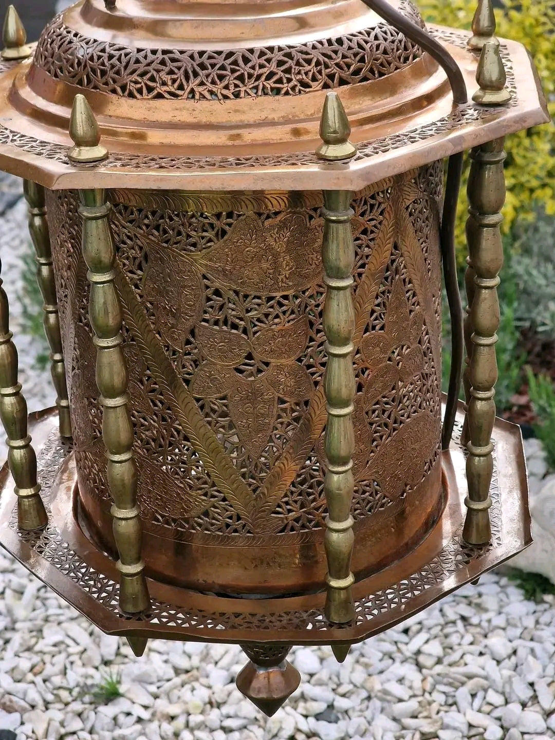 Lustră Felinar