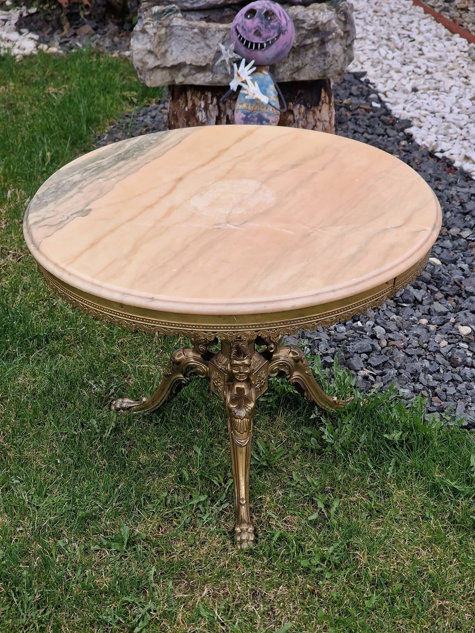 Măsuță Louis XV