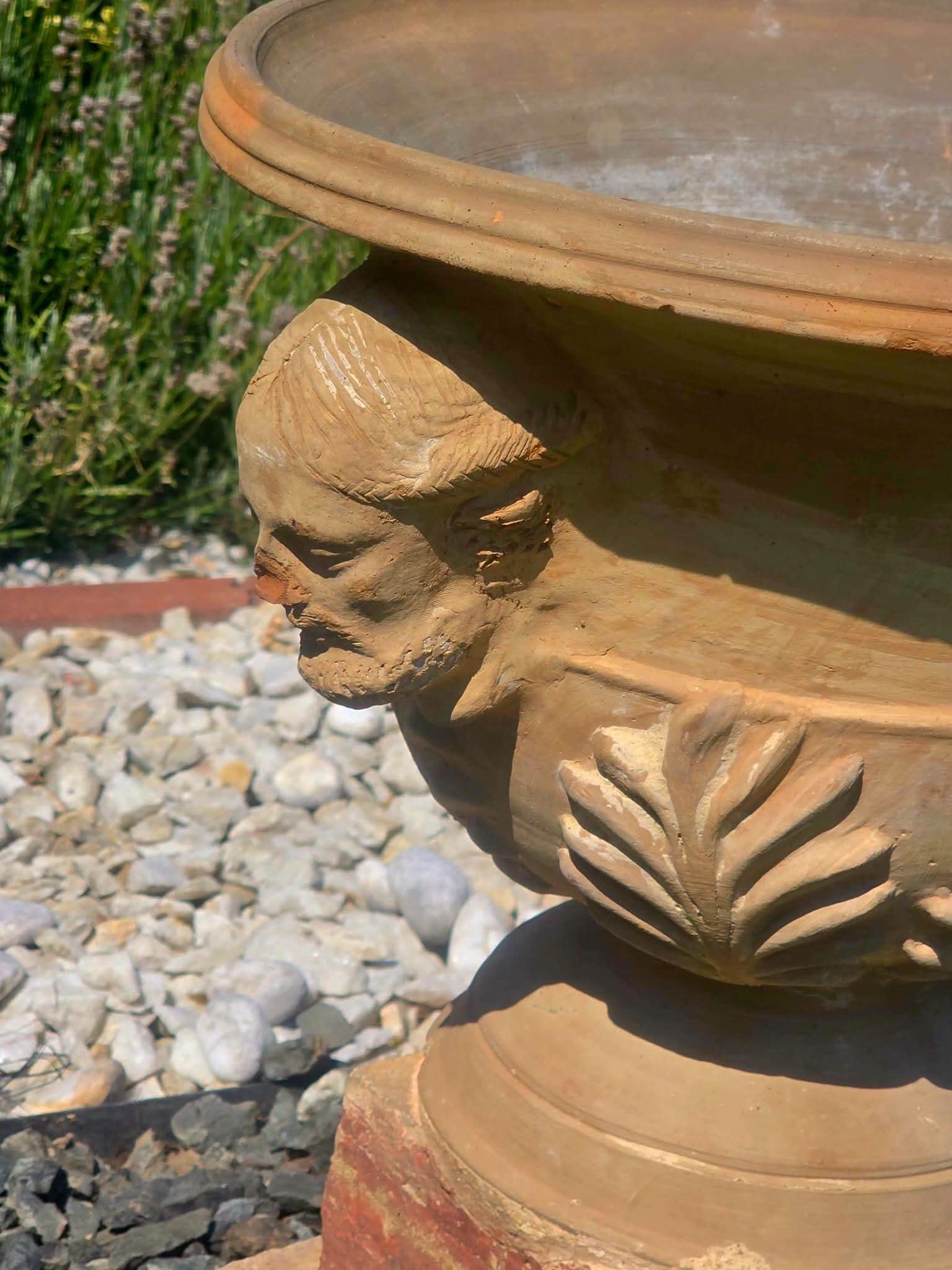 Jardinieră antică