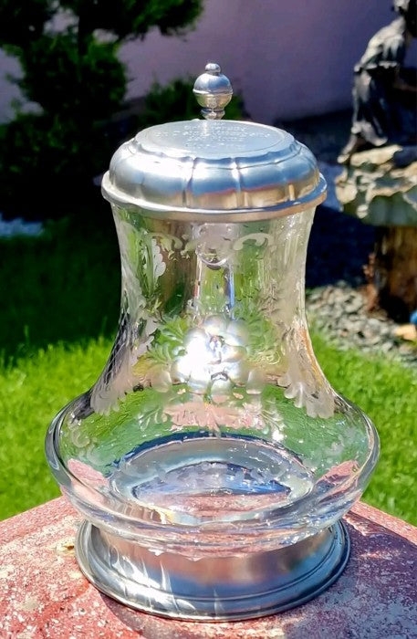 Halbă din cristal