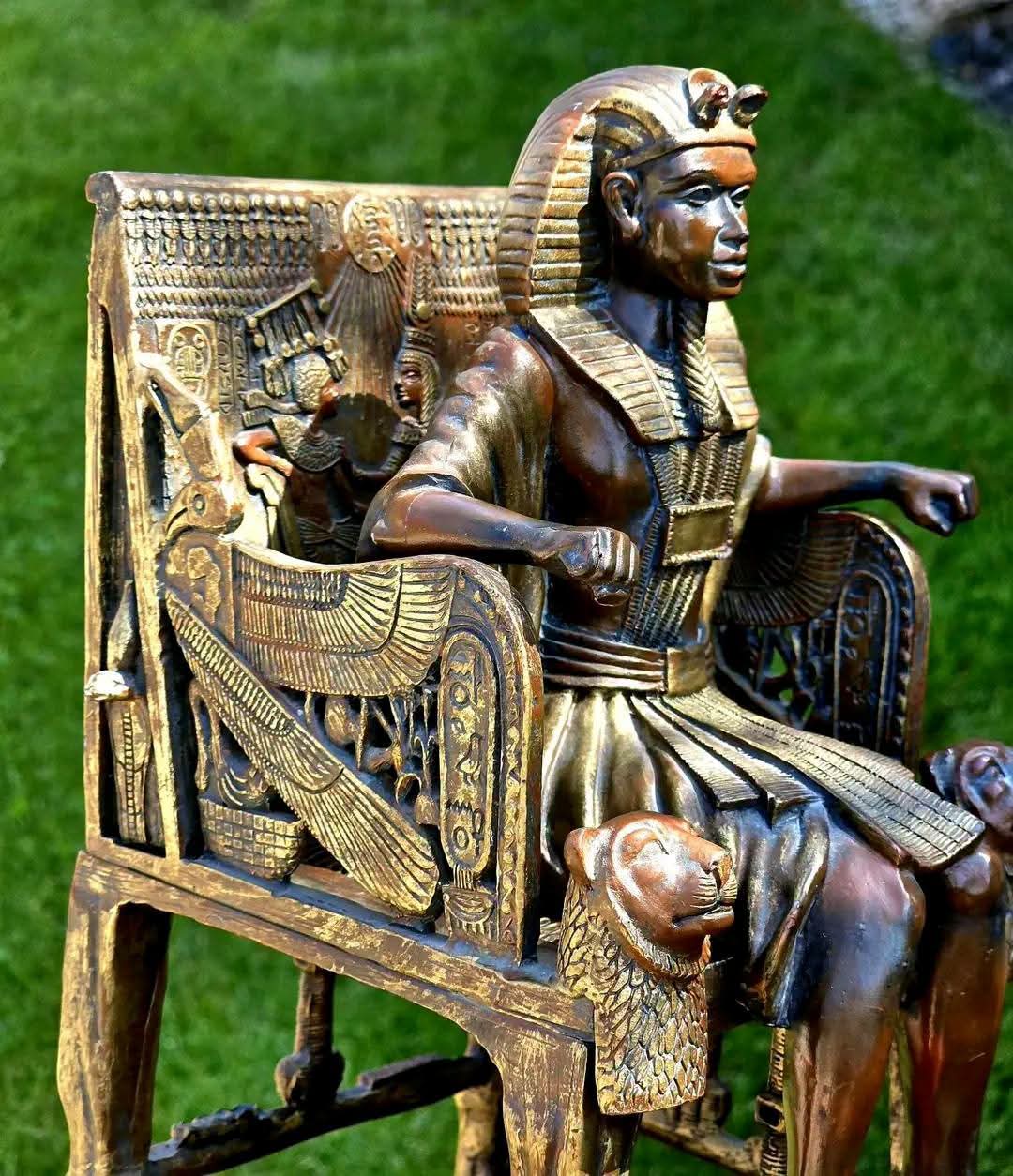 Statuetă Tutankhamon