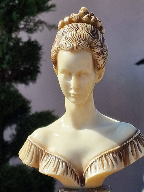 Bust de epocă